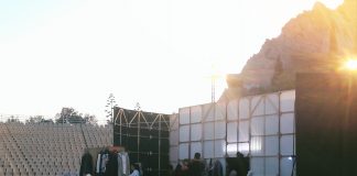 Λωξάντρα στο Κατράκειο θέατρο Νίκαιας: η αγάπη είναι το μυστικό υλικό για κάθε επιτυχημένη συνταγή Για τη Λωξάντρα η ζωή είναι ένα γλέντι, ένα τραπέζι φορτωμένο με πεσκέσια, ένας αγώνας να κρατηθεί αναμμένη η φλόγα στην καρδιά. λωξάντρα παράσταση κριτική Η Λωξάντρα στο Κατράκειο θέατρο Νίκαιας | Κριτική Ελίζα Σουφλή