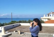 Ταξίδι στην Αίγινα τον Χειμώνα: Οι κρυφές γωνιές του νησιού, η γαστρονομία, ο πολιτισμός, το μπλε Δεν θα ξεχάσω από την Αίγινα το γαλάζιο του ουρανού που συναντά το βαθύ μπλε της θάλασσας κι όλο αυτό το μαγικό, τόσο κοντά στην Αθήνα! Ταξίδι στην Αίγινα τον Χειμώνα: Οι κρυφές γωνιές του νησιού, η γαστρονομία, ο πολιτισμός, το μπλε